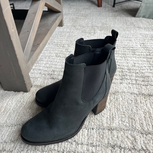 ARTICA Leather Boots - Picture 2 of 4